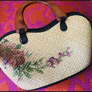 Gorgeous Basket Weave Summer Purse